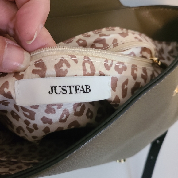 EUC Just Fab Backpack/Purse - Olive green w/ Cheetah print - Picture 13 of 15